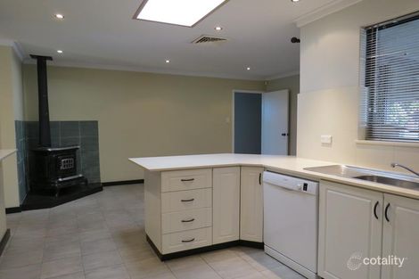 6 Mileti Rd, Lesmurdie, WA 6076