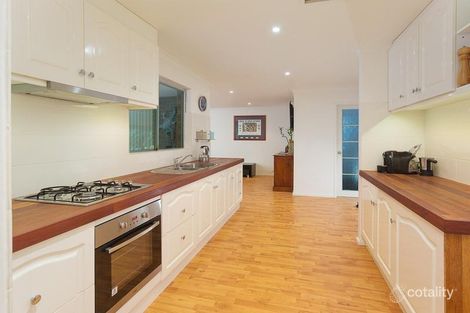 13 Mandfield Way, Parmelia, WA 6167