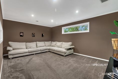 Property photo of 33 Flametree Circuit Cranbourne VIC 3977