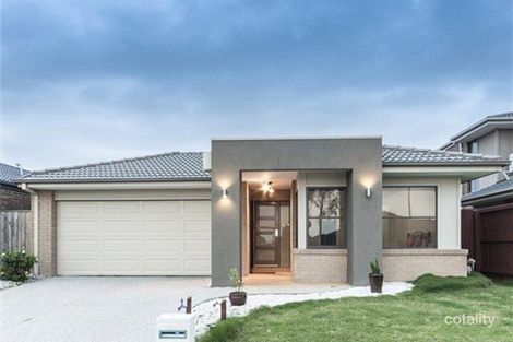 10 Copernicus Cct, Cranbourne West, VIC 3977
