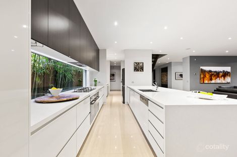 Property photo of 5 Olivetree Drive Keysborough VIC 3173