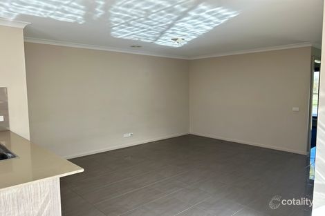 Property photo of 44 Parklink Drive Cranbourne East VIC 3977