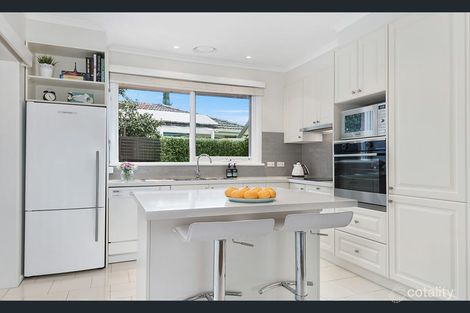 Property photo of 2/42 Faversham Road Canterbury VIC 3126