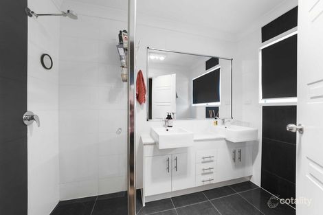 Property photo of 6 Natalia Court Warwick QLD 4370