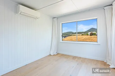 Property photo of 40 Ashwater Crescent Penguin TAS 7316