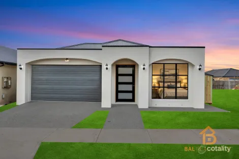 13 Sprinter Dr, Thornhill Park, VIC 3335