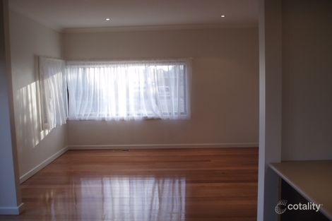 Property photo of 32 Hamlyn Avenue Hamlyn Heights VIC 3215