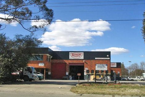 2/14 Regent Cres, Moorebank, NSW 2170