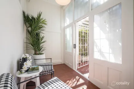 Property photo of 2/24 Sutherland Crescent Darling Point NSW 2027