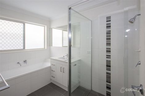 21 Apple Berry Ave, Coomera, QLD 4209