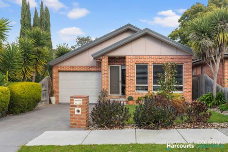 18b Coomleigh Ave, Glen Waverley, VIC 3150