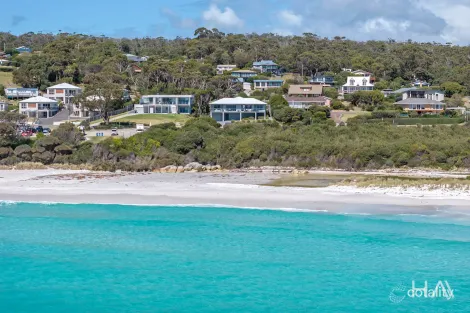 Property photo of 88 Main Road Binalong Bay TAS 7216