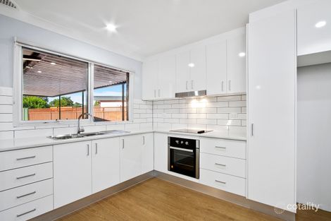 Property photo of 40 Red House Crescent McGraths Hill NSW 2756