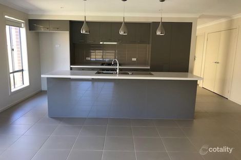Property photo of 13 Bramley Avenue Charlemont VIC 3217