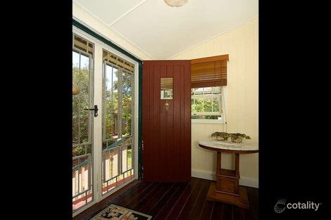 Property photo of 35 Dewar Terrace Sherwood QLD 4075