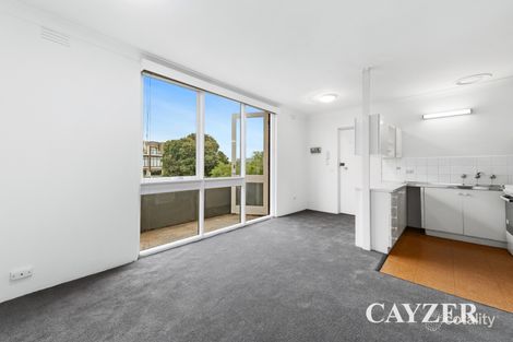 Property photo of 9/24 Foote Street Albert Park VIC 3206