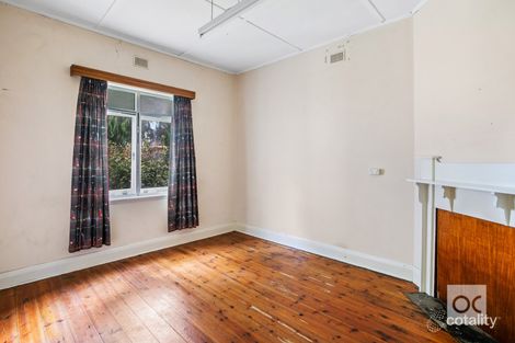 Property photo of 18 Winifred Avenue Black Forest SA 5035