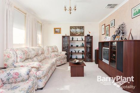 Property photo of 14 Balfour Place Noble Park North VIC 3174