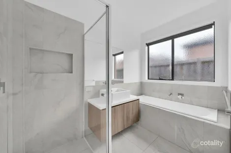 Property photo of 3 Sloane Drive Clyde North VIC 3978