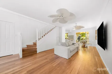 Property photo of 24/519 Tingal Road Wynnum QLD 4178