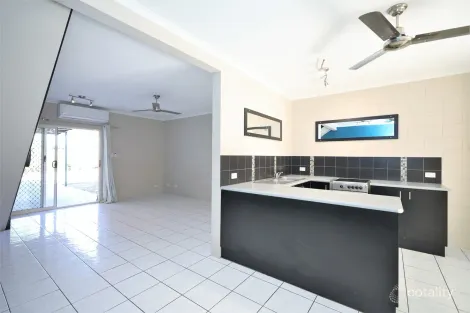 4/18 Robert Rd, Bentley Park, QLD 4869