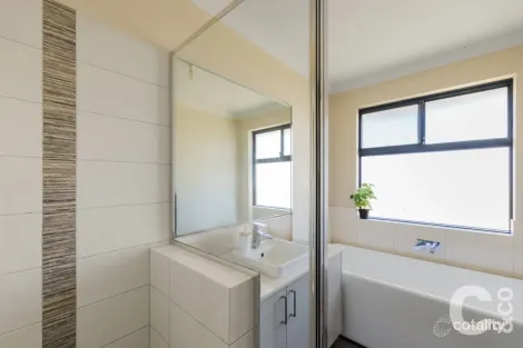 Property photo of 152 Sapphire Chase Wellard WA 6170