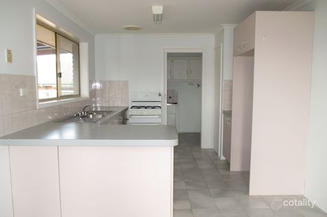 Property photo of 2/26 Springfield Crescent Hampton Park VIC 3976