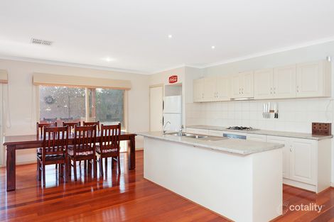 Property photo of 19 Holmwood Crescent Doreen VIC 3754