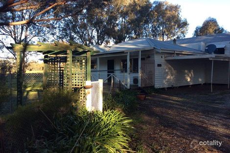 1 Wales Rd, Whiteheads Creek, VIC 3660