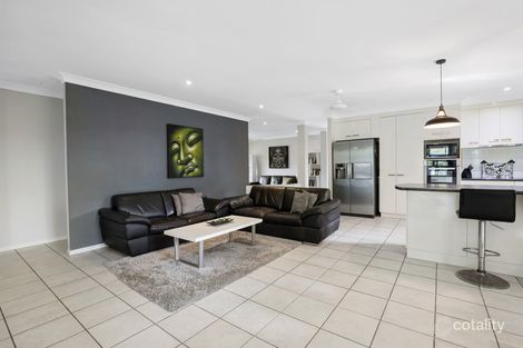 Property photo of 27 Michelle Crescent Bucasia QLD 4750