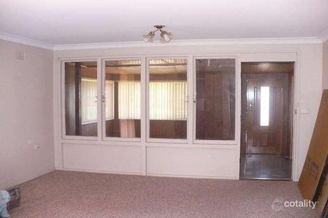 Property photo of 16 Tea Tree Crescent Macquarie Fields NSW 2564