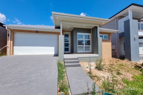 6 Corkwood St, Denham Court, NSW 2565