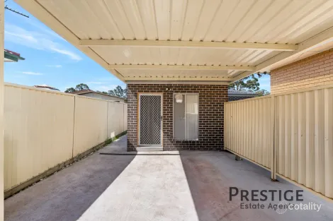 26 Blacksmith St, Greenfield Park, NSW 2176