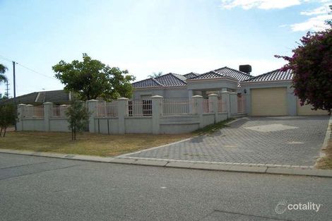 8 Prince St, Queens Park, WA 6107