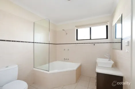 Property photo of 1/68 Moody Street Emerald QLD 4720
