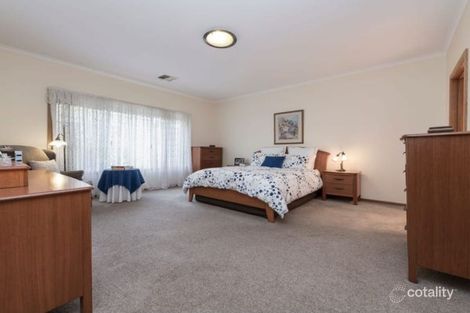 Property photo of 140 Dunhelen Lane Yuroke VIC 3063