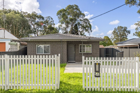 7 Norah Ave, Charmhaven, NSW 2263