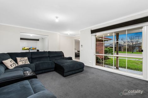 Property photo of 12 Barnes Way Koo Wee Rup VIC 3981