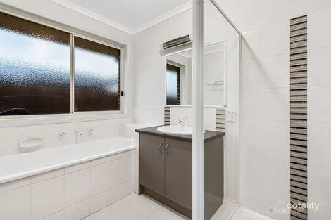 Property photo of 12 Barnes Way Koo Wee Rup VIC 3981