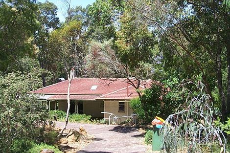 50 Dixon Rd, Kalamunda, WA 6076