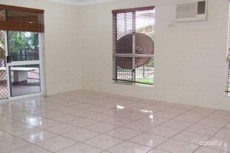 Property photo of 16 Pacific Avenue Bushland Beach QLD 4818