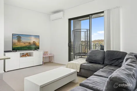 Property photo of 62/56 Lakeside Parade Jordan Springs NSW 2747