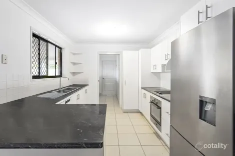 Property photo of 23 John Oxley Drive Gracemere QLD 4702