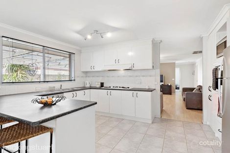 Property photo of 20 Lindas Way Carrum Downs VIC 3201