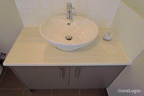 Property photo of 5 Finsbury Crescent Manor Lakes VIC 3024