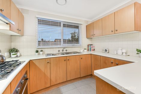 Property photo of 3 Rolland Court Endeavour Hills VIC 3802