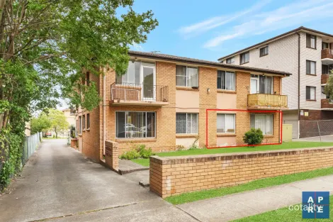 Property photo of 2/33 York Street Fairfield NSW 2165