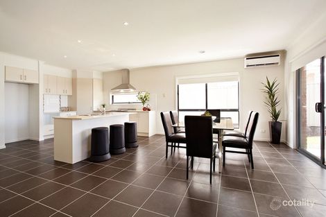 Property photo of 1/43 McBurnie Drive Kurunjang VIC 3337