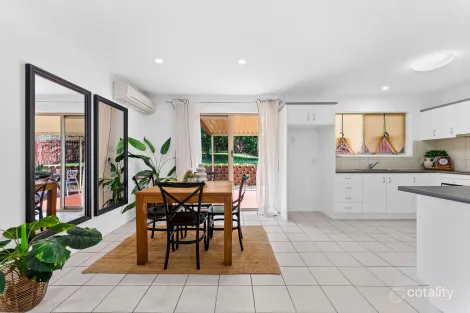 Property photo of 2 Ilya Street Macgregor QLD 4109