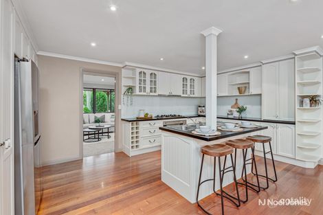 Property photo of 18 Lomond Avenue Kilsyth VIC 3137